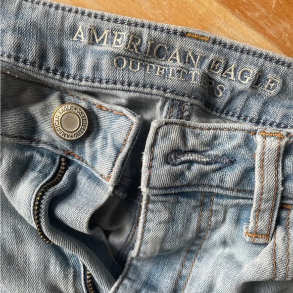 American Eagle Women’s Ripped Jeans - Picture 2 of 6